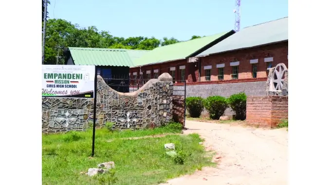 empandeni high school